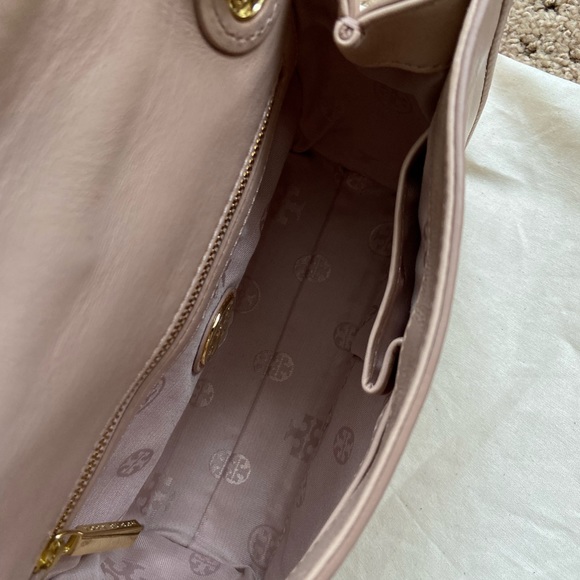 🌹HP🌹 Tory Burch Fleming Medium Quilted Shoulder Bag - Picture 7 of 11